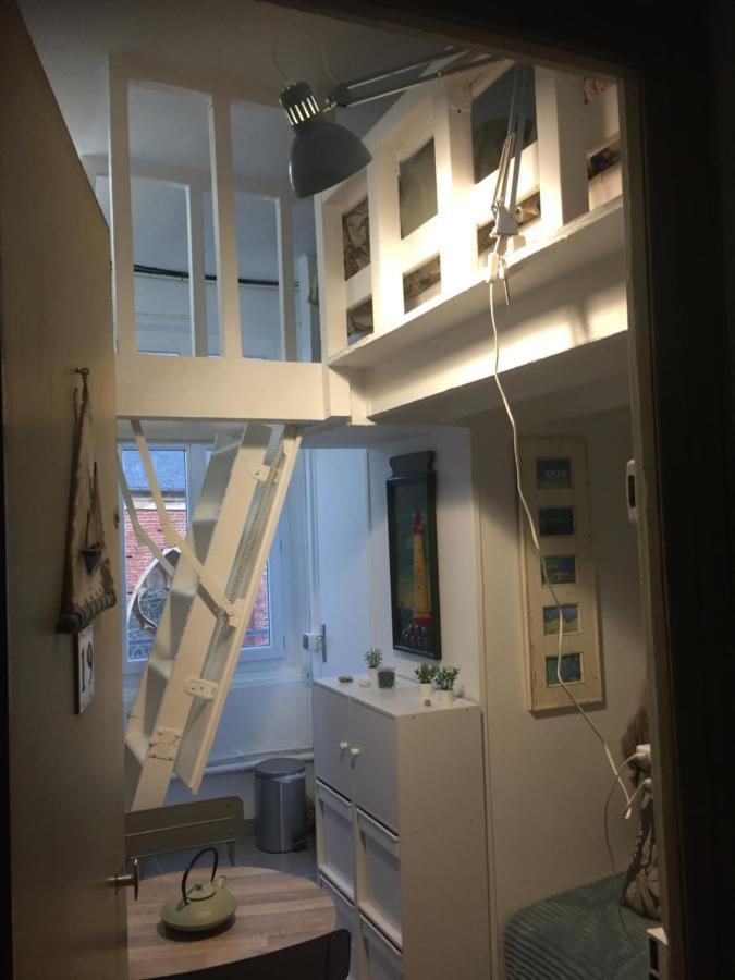 オーStudette Tiny House De L Eglise 12 M2アパートメント エクステリア 写真