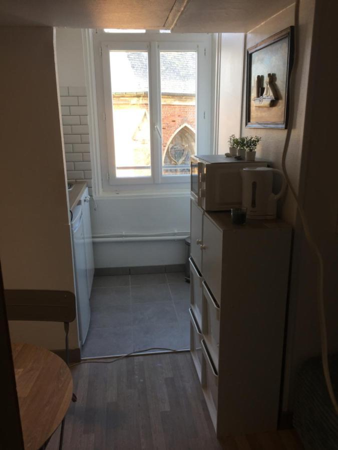 オーStudette Tiny House De L Eglise 12 M2アパートメント エクステリア 写真