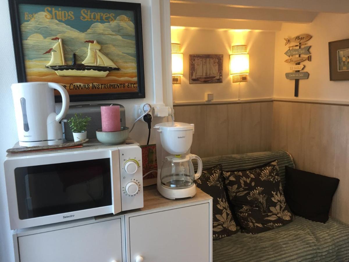 オーStudette Tiny House De L Eglise 12 M2アパートメント エクステリア 写真
