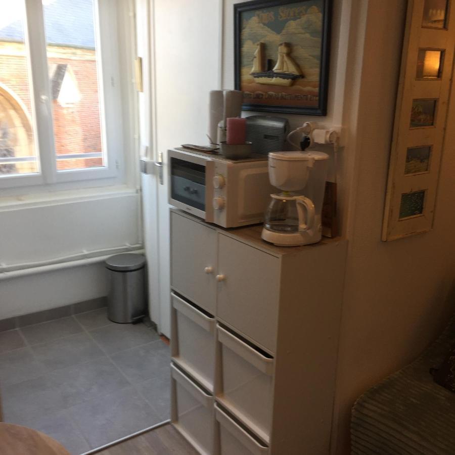 オーStudette Tiny House De L Eglise 12 M2アパートメント エクステリア 写真