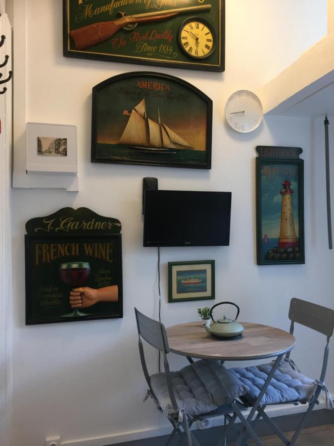 オーStudette Tiny House De L Eglise 12 M2アパートメント エクステリア 写真