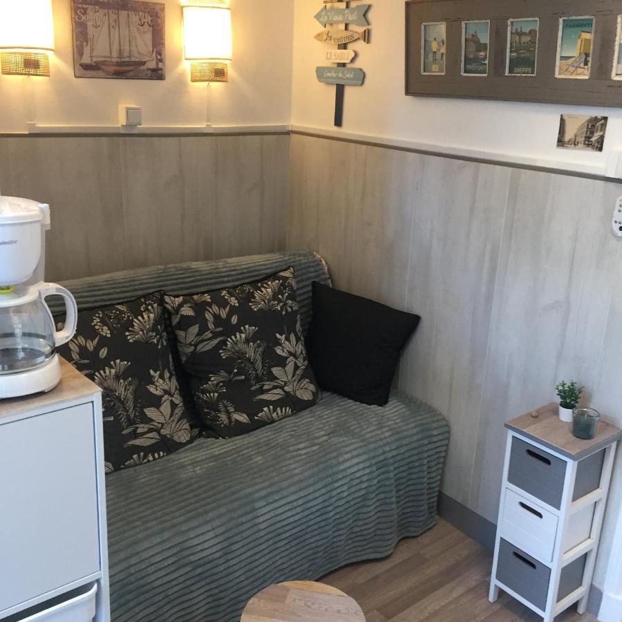 オーStudette Tiny House De L Eglise 12 M2アパートメント エクステリア 写真