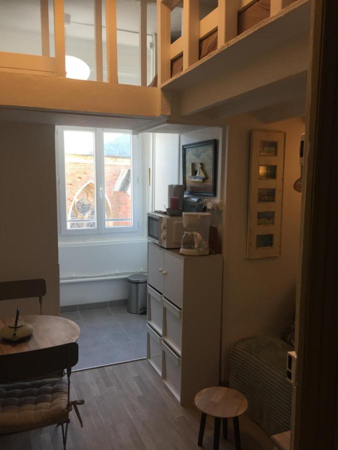 オーStudette Tiny House De L Eglise 12 M2アパートメント エクステリア 写真