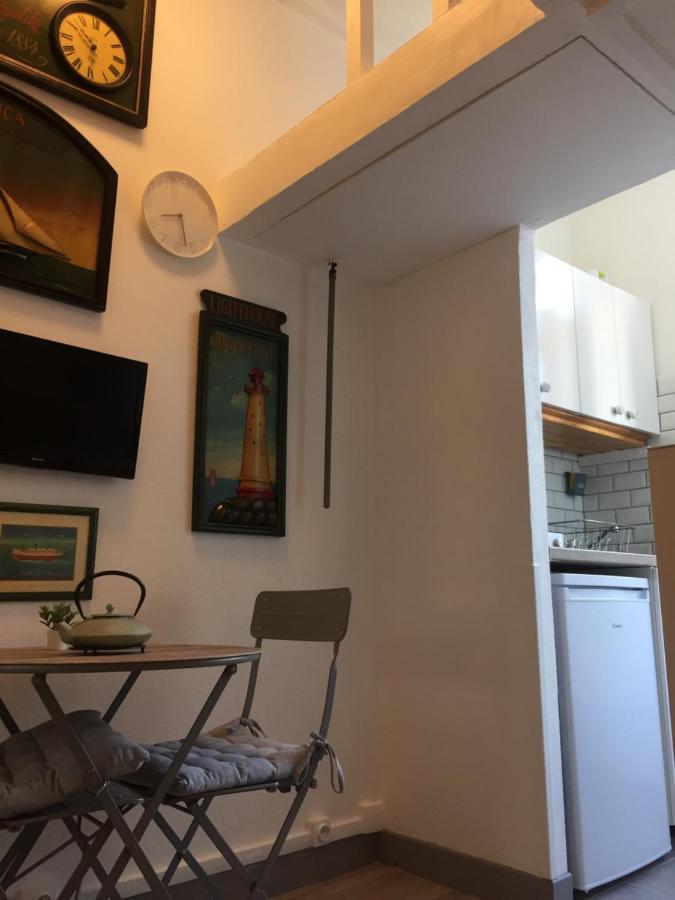 オーStudette Tiny House De L Eglise 12 M2アパートメント エクステリア 写真