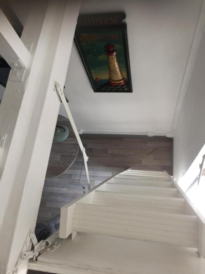 オーStudette Tiny House De L Eglise 12 M2アパートメント エクステリア 写真
